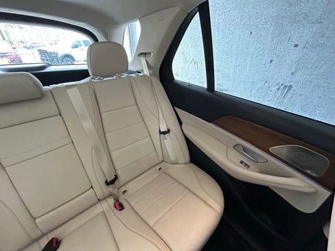 Used 2024 Mercedes-Benz GLE 450 4MATIC image 13