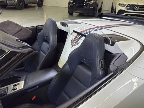 Used 2016 Chevrolet Corvette Z06 w/ 3LZ Preferred Equipment Group RWD image 17