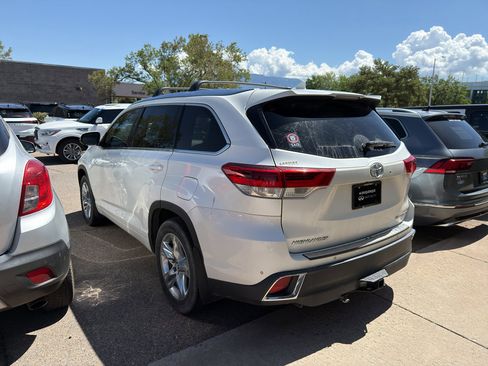 Used 2018 Toyota Highlander Limited AWD/4WD image 6