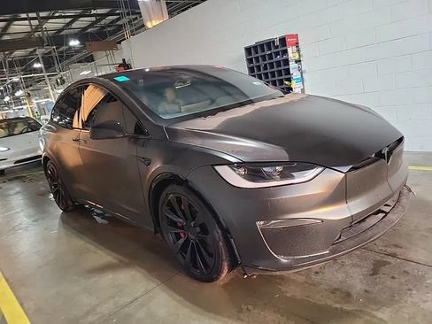Used 2023 Tesla Model X Plaid AWD/4WD image 3