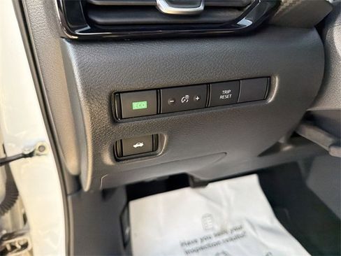 Used 2024 Nissan Sentra SV image 11