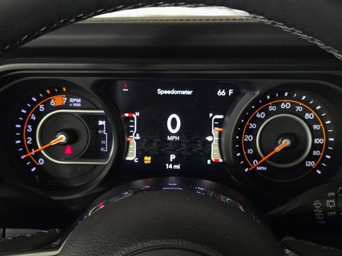 New 2026 Jeep Wrangler Unlimited Sahara w/ Whitecap Package AWD/4WD image 23