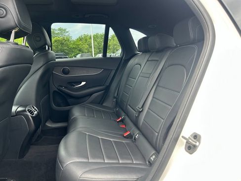 Used 2022 Mercedes-Benz GLC 300 4MATIC image 7