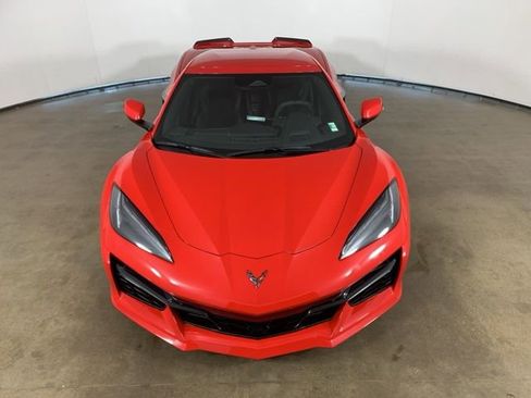 Used 2025 Chevrolet Corvette Z06 RWD image 4