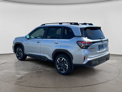 New 2026 Subaru Forester Touring AWD/4WD image 3