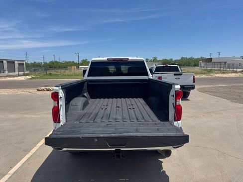 Used 2023 Chevrolet Silverado 2500 LTZ w/ Gooseneck/5TH Wheel Package AWD/4WD image 7