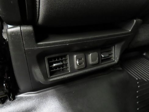 Used 2022 GMC Sierra 2500 SLE w/ SLE Value Package; image 11