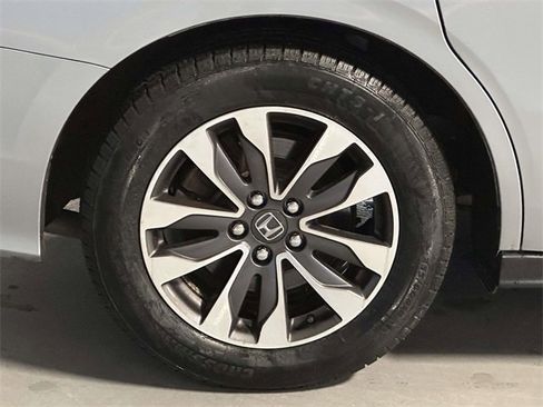 Certified 2023 Honda Odyssey EX-L image 13