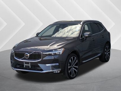 Used 2023 Volvo XC60 B5 Ultimate w/ Climate Package