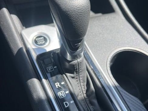 Used 2025 Nissan Altima 2.5 SV FWD image 18