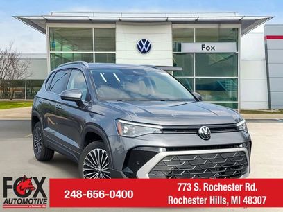 New 2025 Volkswagen Taos SE