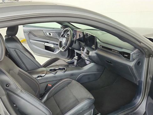 Used 2024 Ford Mustang Coupe image 20