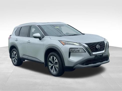 Certified 2023 Nissan Rogue SV w/ SV Premium Package AWD/4WD image 3