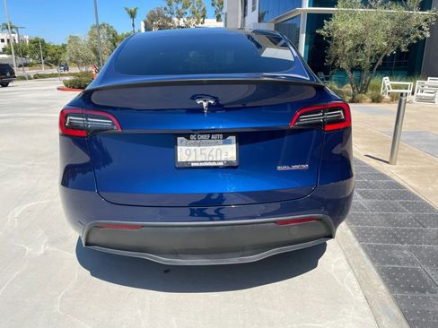 Used 2023 Tesla Model Y Performance AWD/4WD image 6