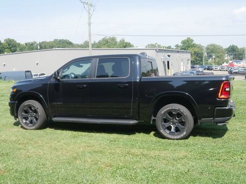 Used 2025 RAM 1500 Big Horn AWD/4WD image 11