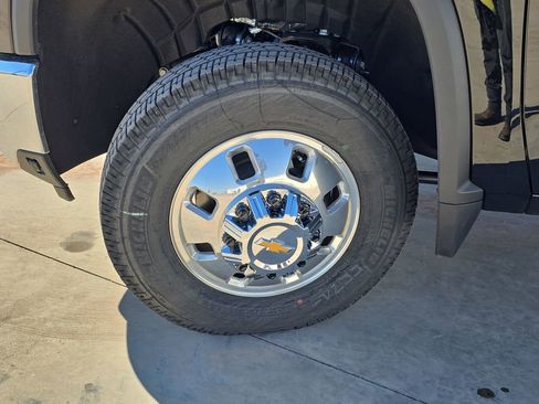 New 2026 Chevrolet Silverado 3500 LT w/ All Star Edition AWD/4WD image 32