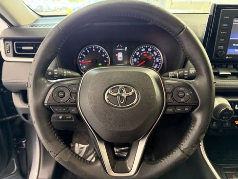 Used 2021 Toyota RAV4 XLE Premium AWD/4WD image 16