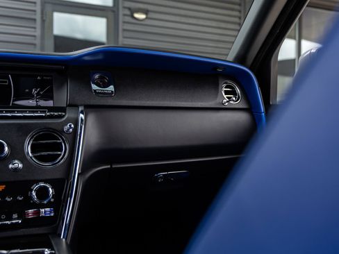 Used 2022 Rolls-Royce Cullinan AWD/4WD image 34