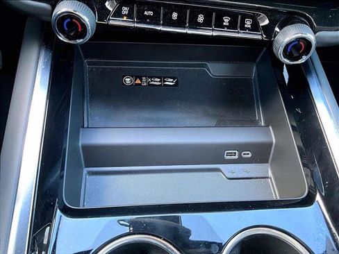 Certified 2025 Chevrolet Tahoe Premier image 26