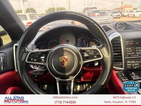 Used 2016 Porsche Cayenne S AWD/4WD image 19
