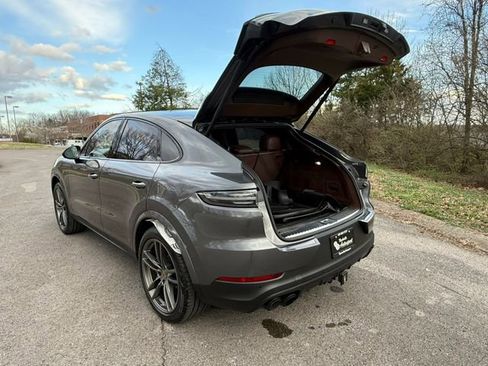 Used 2021 Porsche Cayenne S image 29