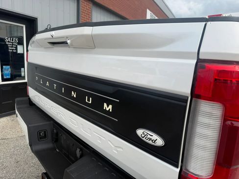 Used 2019 Ford F250 Platinum AWD/4WD image 14