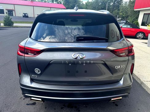 Used 2021 INFINITI QX50 Luxe w/ Appearance Package image 5