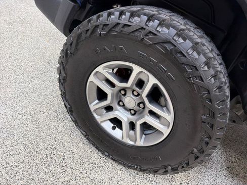 Used 2018 Jeep Wrangler Sport image 44