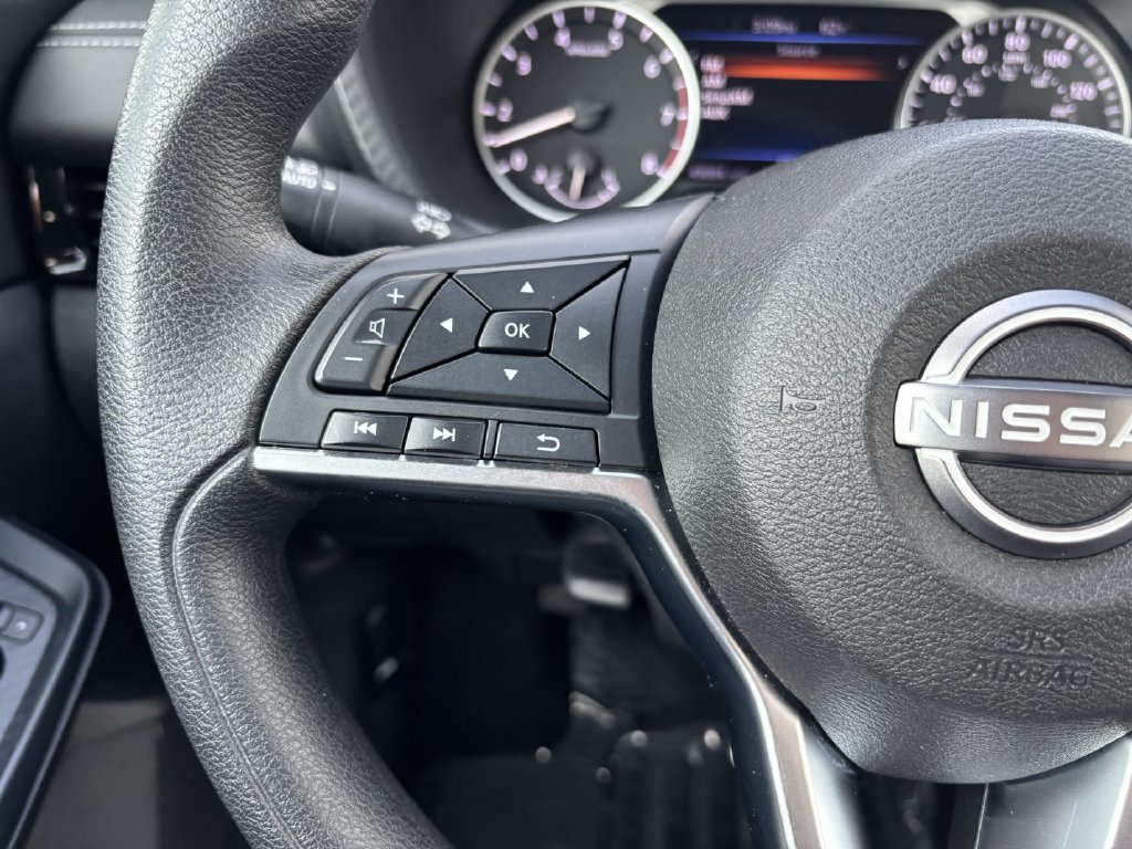 Used 2024 Nissan Sentra SV FWD image 16