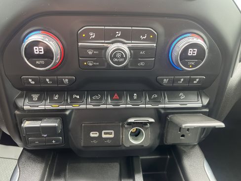 Used 2022 Chevrolet Silverado 3500 LTZ w/ LTZ Plus Package image 31