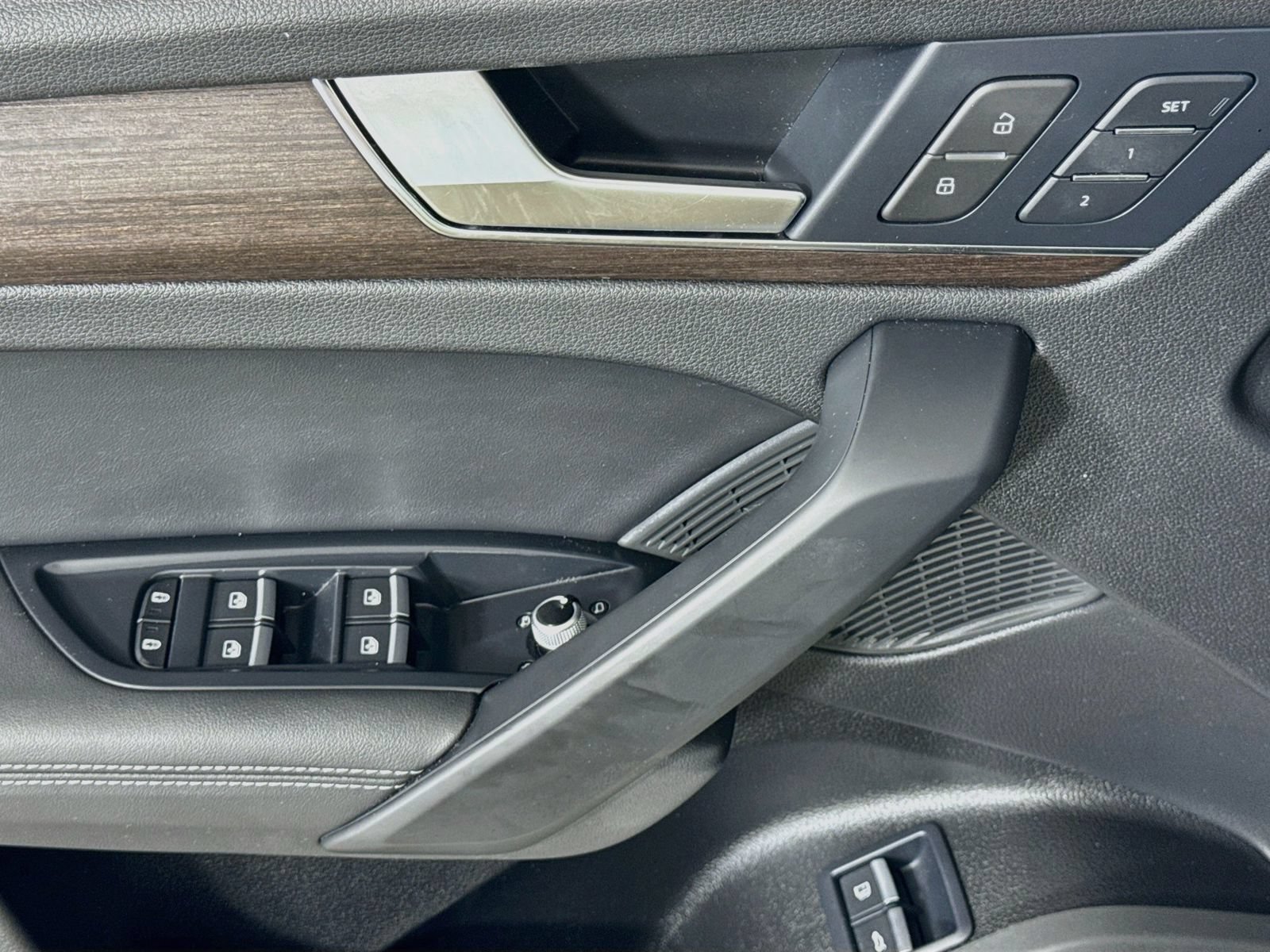 Certified 2024 Audi Q5 e Premium Plus AWD/4WD image 11