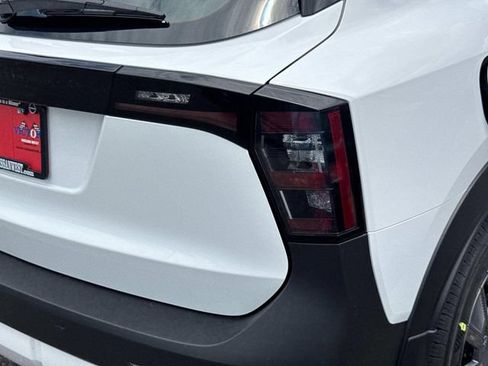 New 2026 Nissan Kicks S FWD image 12