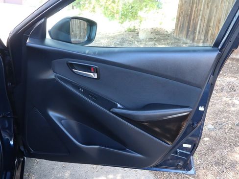 Used 2018 Toyota Yaris iA FWD image 26