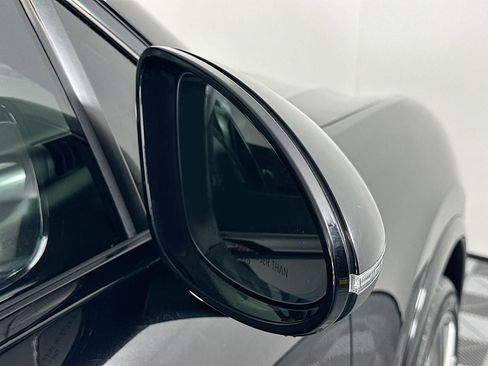 Used 2017 Porsche Cayenne Platinum Edition image 10