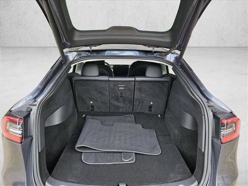 Used 2021 Tesla Model Y Long Range AWD/4WD image 22