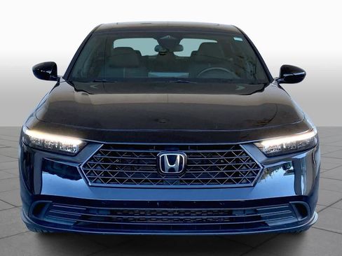 Used 2023 Honda Accord Sport image 4