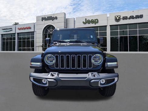 New 2026 Jeep Wrangler Unlimited Sahara AWD/4WD image 8