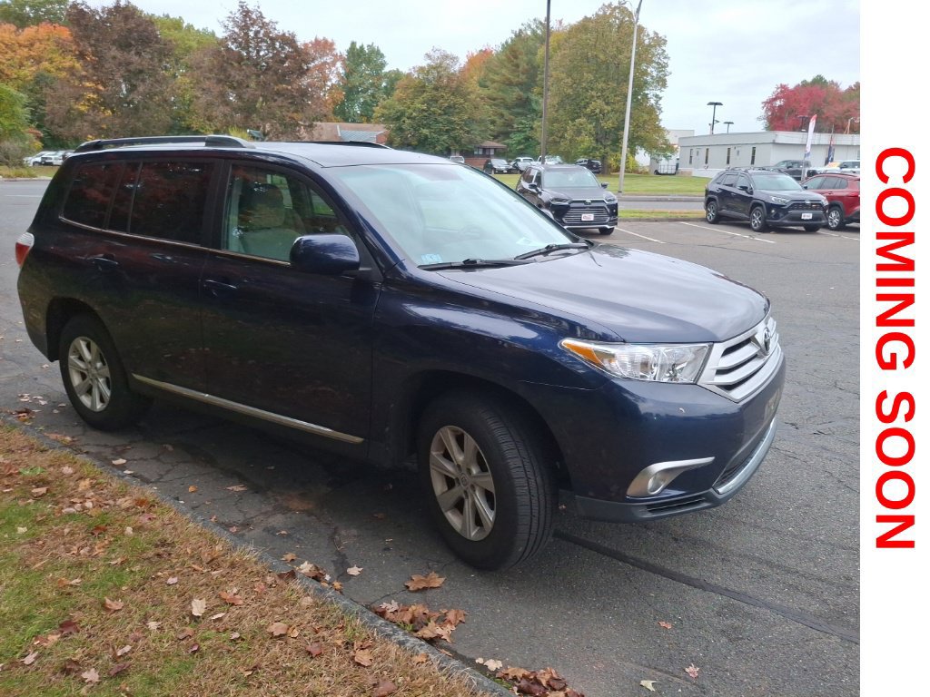 Used 2011 Toyota Highlander 4WD w/ Tech Pkg image 4
