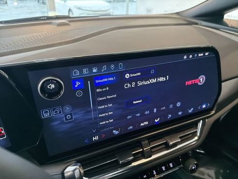 New 2026 Chevrolet Equinox EV LT w/ Comfort Package FWD image 23