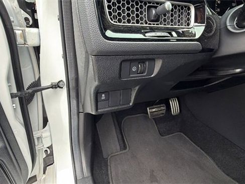 Used 2025 Honda Civic Sport image 30