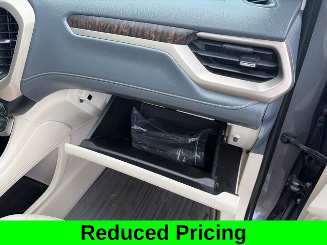 Used 2021 GMC Acadia Denali w/ Trailering Package AWD/4WD image 44