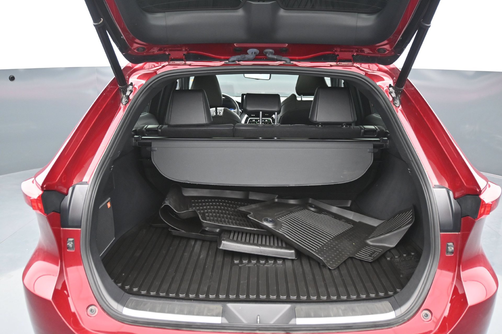 Used 2023 Toyota Venza Limited AWD/4WD image 15