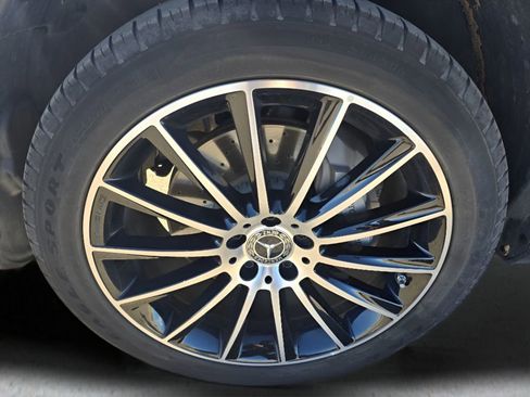 Used 2022 Mercedes-Benz GLC 300 4MATIC Coupe image 9