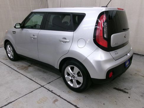 Used 2018 Kia Soul Base 4dr Crossover 6A image 5