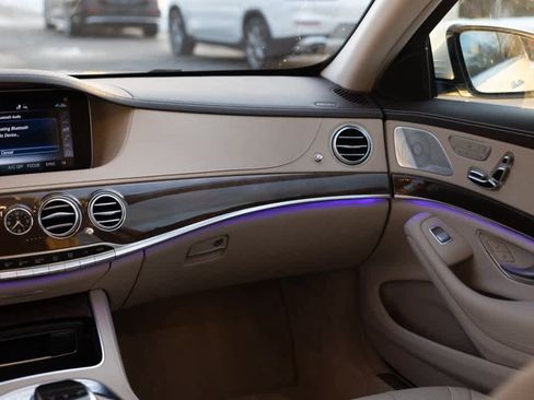 Used 2019 Mercedes-Benz S 560 4MATIC Sedan image 24