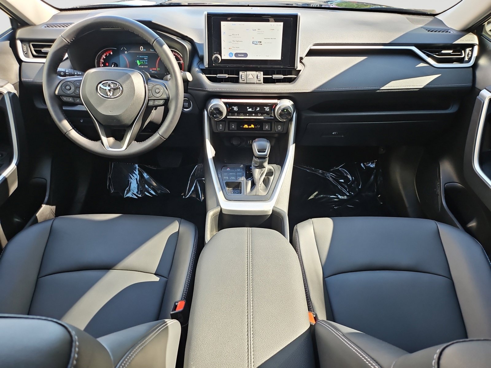 Used 2025 Toyota RAV4 XLE Premium w/ Weather Package AWD/4WD image 16