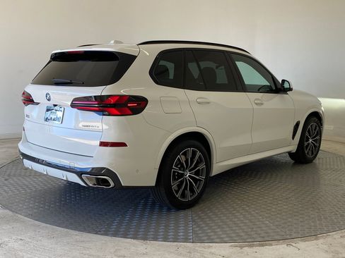 Certified 2025 BMW X5 xDrive50e w/ M Sport Package image 9