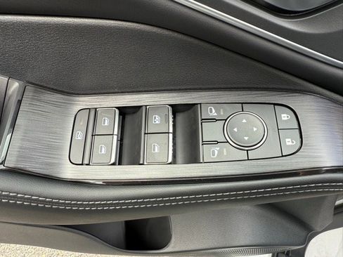 New 2026 Nissan Rogue Platinum w/ Platinum Premium Package image 11