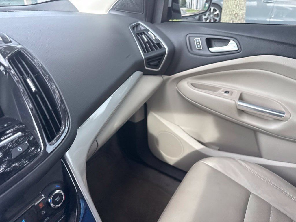 Used 2013 Ford Escape SEL FWD image 13