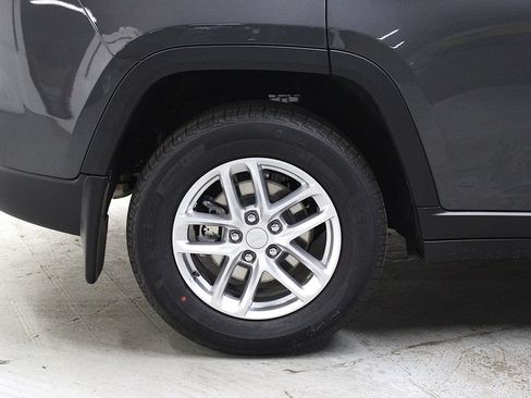 New 2026 Jeep Grand Cherokee Laredo X AWD/4WD image 35